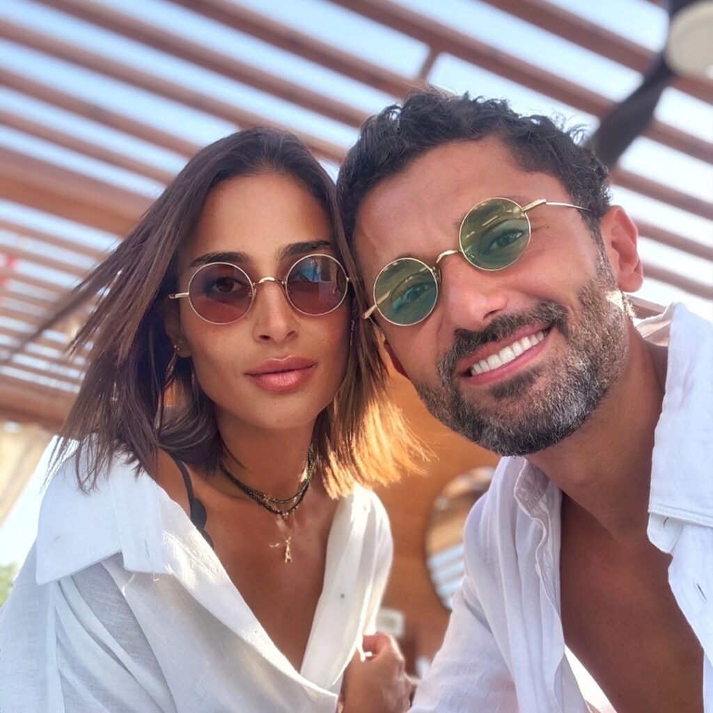 كريم محمود عبدالعزيز وآن الرفاعي